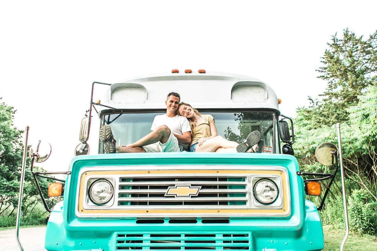 Бен и Мег довольны результатом и жизнью на колесах. Бен и Мег довольны результатом и жизнью на колесах.