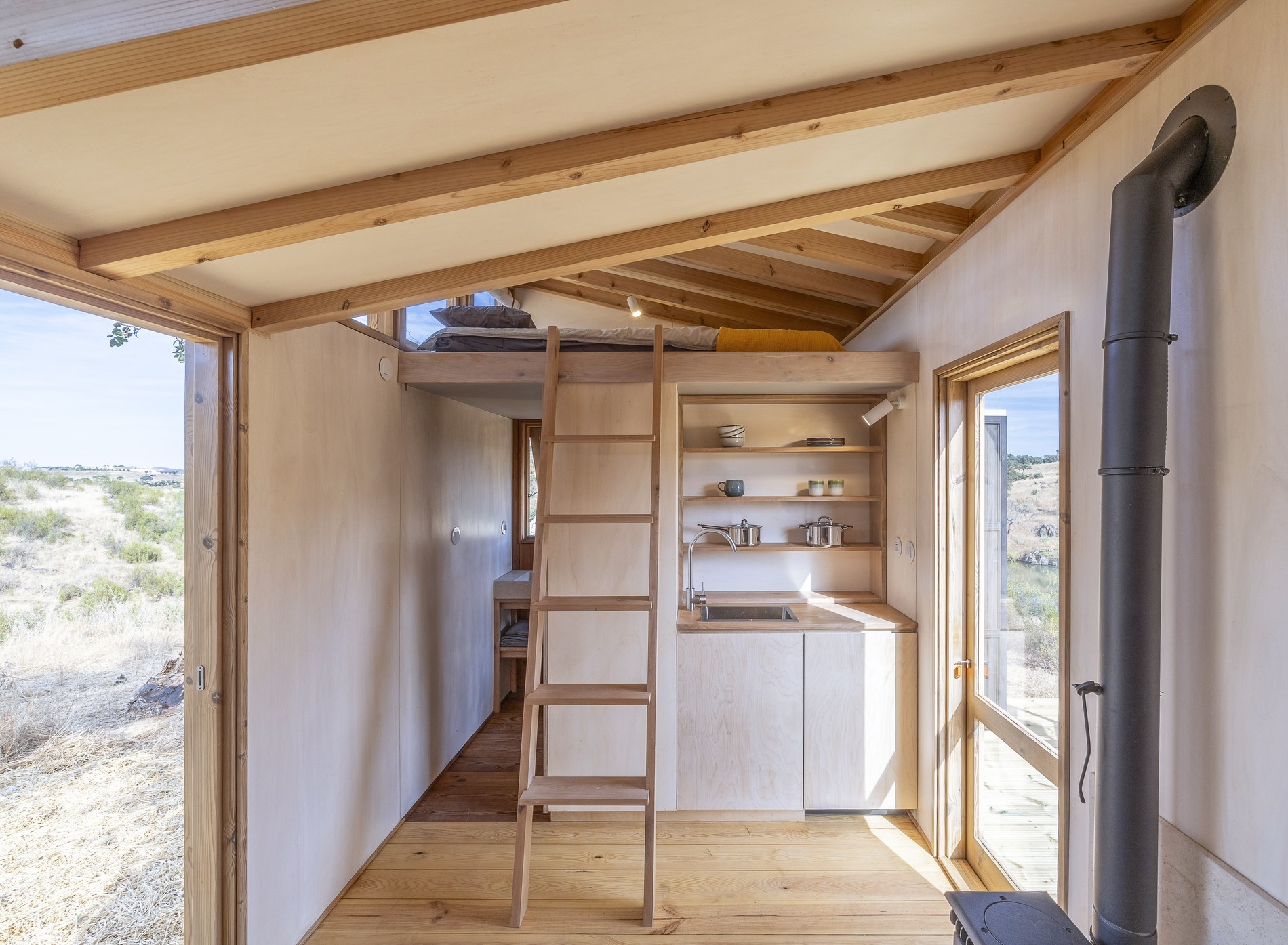 Кухонная зона в модели Terra m3.