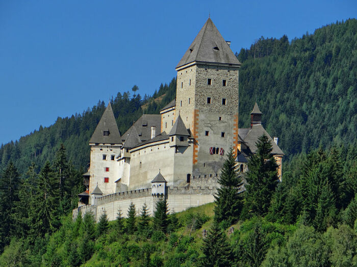 Вид на замок Моосхам с восточной стороны (Лунгау, Австрия). | Фото: commons.wikimedia.org.
