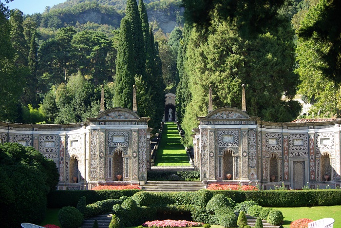 Вход в дворцовый парк, занимающий площадь 10 гектаров (Villa d’Este, Тиволи). | Фото: italy.lpsphoto.us.