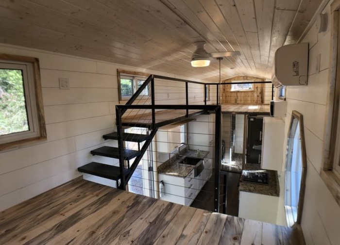        (Las Vegas, ). | : rockymountaintinyhouses.com.