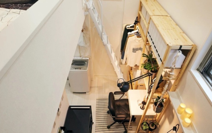 Рабочий уголок в мини-квартире разработали специалисты IKEA (Токио, Япония). | Фото: news.mingpao.com.