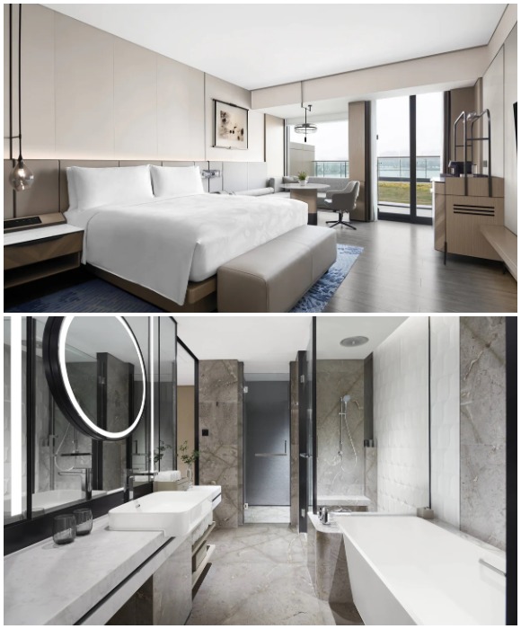 В каждом из 265 номеров имеется двуспальная кровать, рабочая зона, уголок гостиной и роскошная ванная комната (JW Marriott Hotel Shanghai, Китай).