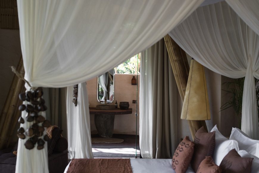        (Belalu Dome Villa).