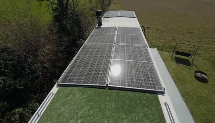 Мобильный дом оснастили автономными системами жизнеобеспечения.