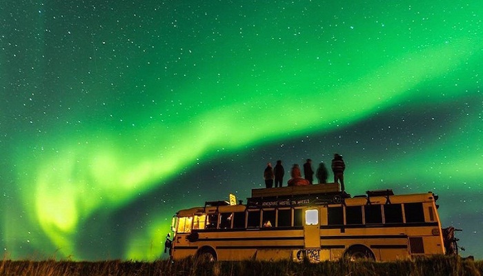Необычный хостел The Nomads Bus организовывает туры в любую точку Европы.