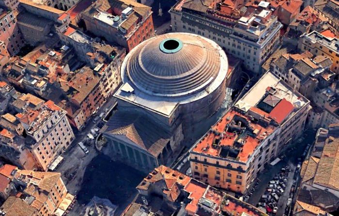 В римском Пантеоне нет ни одного окна, свет проникает через отверстие диаметром 6 м, созданном на вершине купола. | Фото: putidorogi-nn.ru.