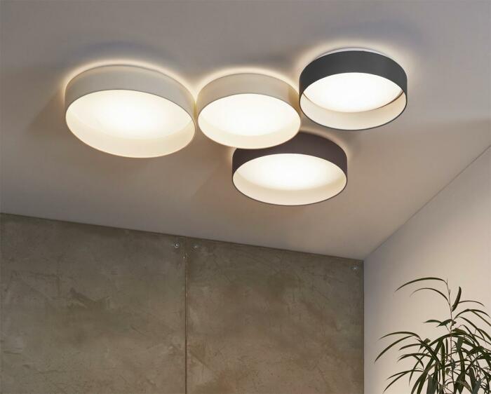 Идеальны для подсветки лестничного марша при невысоких потолках. / Фото: importsvet.by