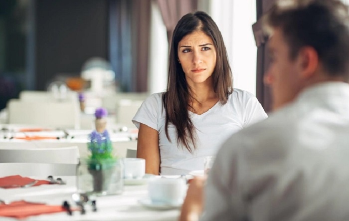 Пауза перед ответом - не вошлебная разгадка.