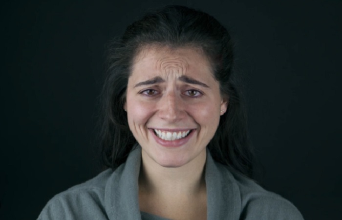 Этот человек может испытывать что угодно. От счастья до боли.