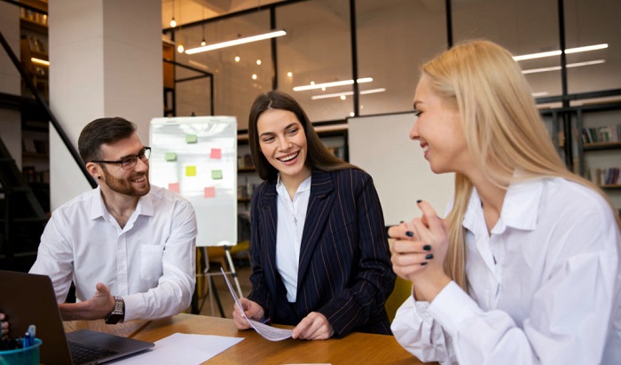 Слушайте других. Слушайте других.