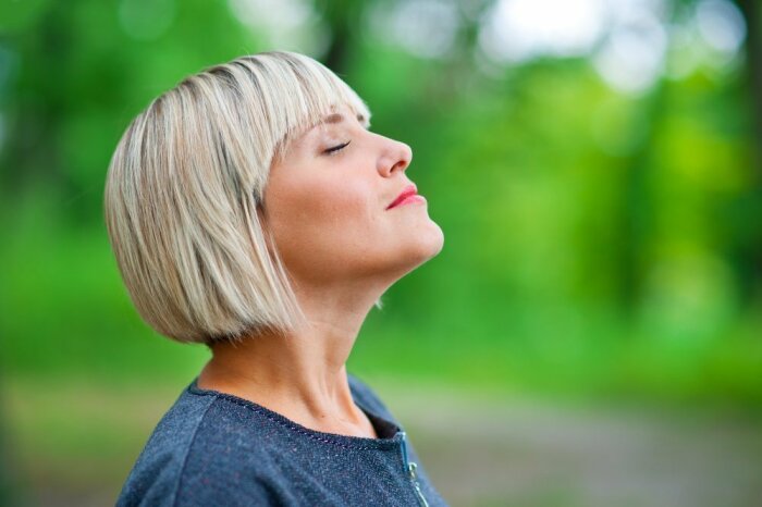  Дыхательные практики – эффективные релаксанты. / Фото: medaboutme.ru