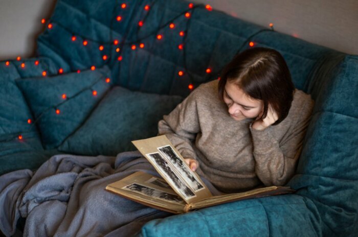 Сентиментальные люди склонны жить прошлым.