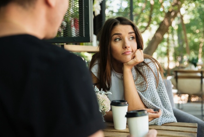 Молчать или говорить? / Фото: life.ru Молчать или говорить? / Фото: life.ru