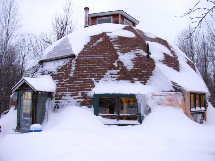 Снег и дождь будут скатываться с купола. |  Фото: liveinternet.ru