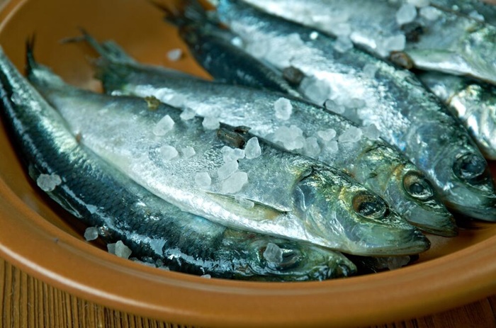 Когда рыбы много, а соли мало, получается сюрстрёмминг.