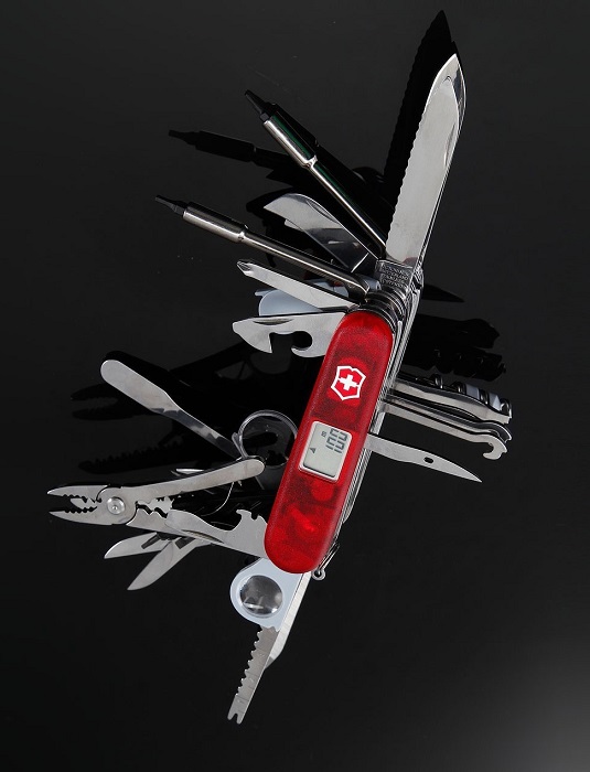 Самая функциональная модель ножа. /Фото: mypens.ru