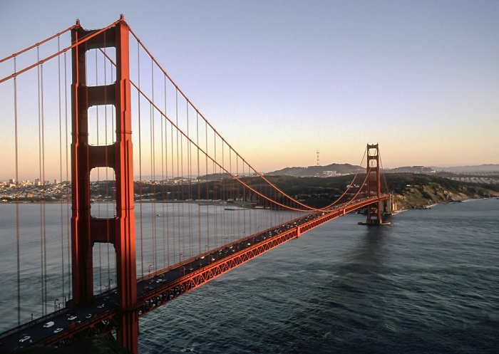 Самый знаменитый мост на планете. /Фото: livejournal.com