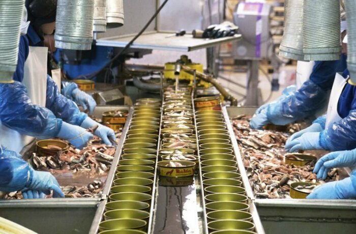 Производство по-современному качественное, но с соблюдением традиционной рецептуры.