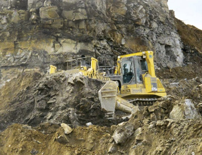 Японский бульдозер-гигант