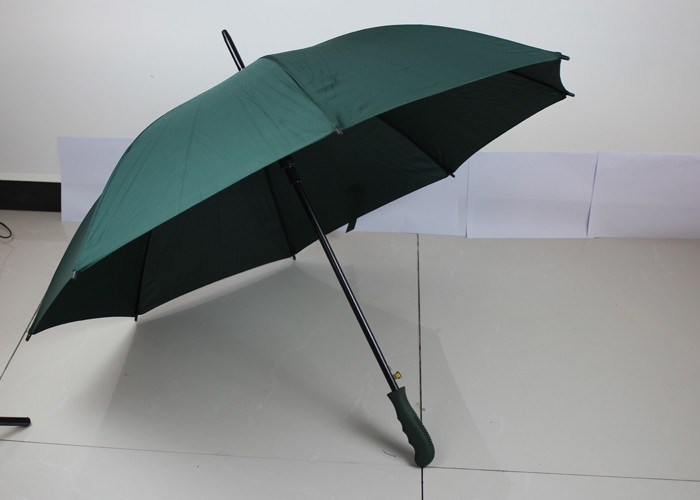У суеверия про зонтик вообще древняя история оказалась. /Фото: persian.outdoorparasolumbrella.com
