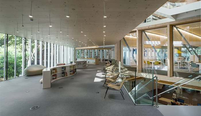 Лучшая библиотека в мире находится в Испании. /Фото: forbes.ru