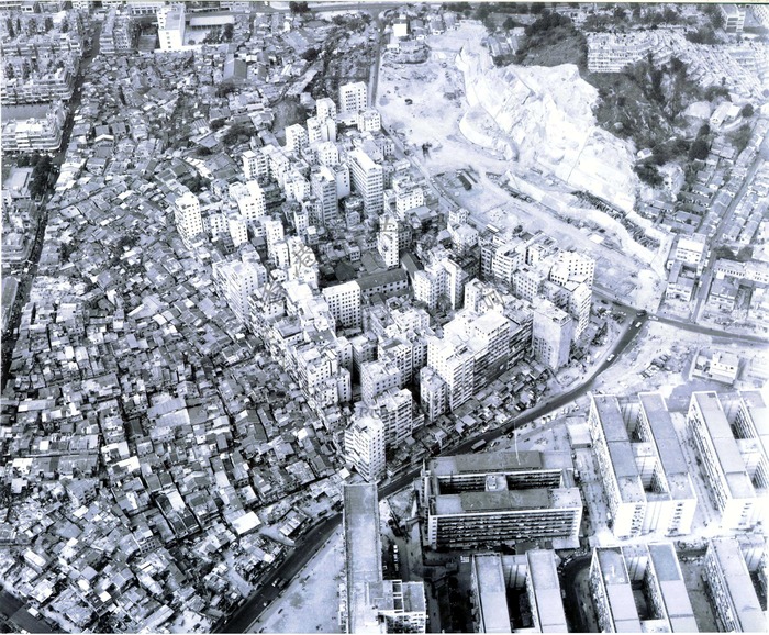 Коулун в семидесятые годы прошлого столетия, вид с высоты птичьего полёта. /Фото:  tehne.com