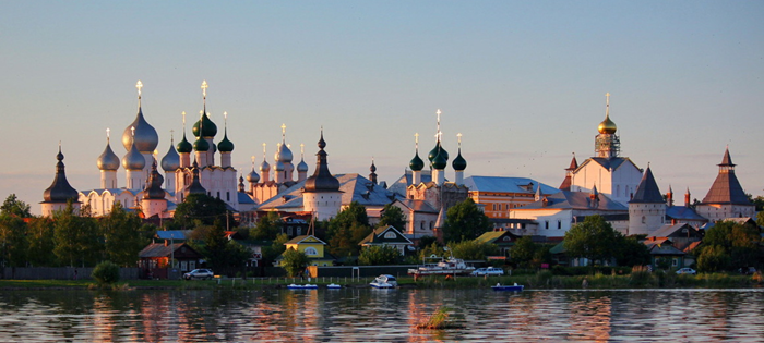 Почему Ростовскую бастионную крепость называют кремлём, хотя она - никакой не кремль 