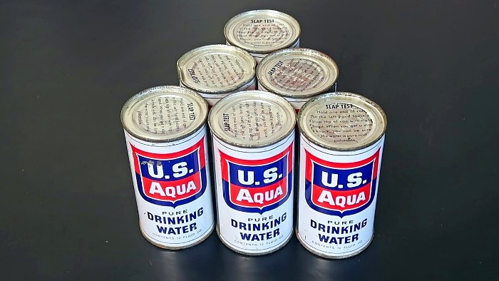 Американская консервированная вода времен Холодной войны. /Фото: laughingsquid.com