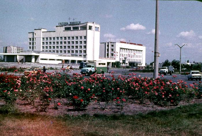 Припять не просто так называли городом роз. /Фото: chernobyladventure.com