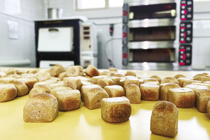 Для космонавтов и хлеб особый делают. /Фото: vesvks.ru