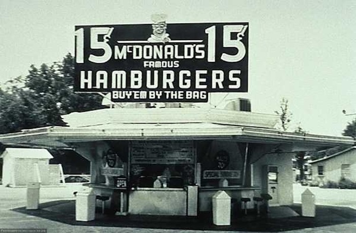 Тот самый первый ресторанчик с гамбургерами. /Фото: money.onliner.by