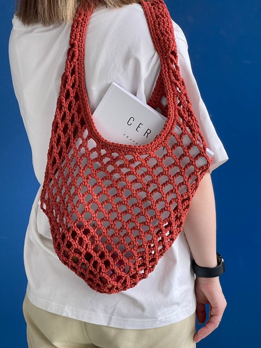 Авоська, считавшаяся морально устаревшей, переживает ренессанс. /Фото: lmbd.ru