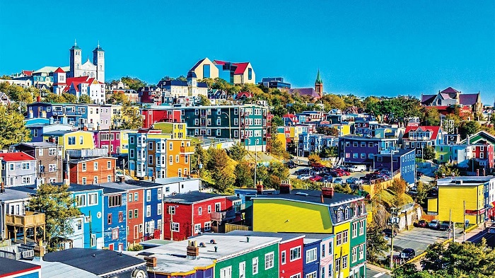 Красочный город из Канады. /Фото: youtube.com