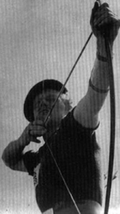 Черчилль довольно быстро нашёл себе хобби - стрельба из лука. /Фото: xage.ru