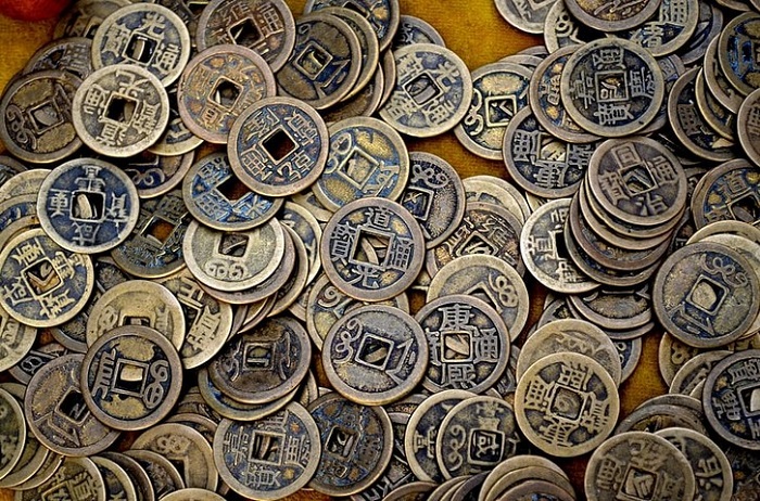 Китайский вариант древних монет. /Фото: lifeglobe.net