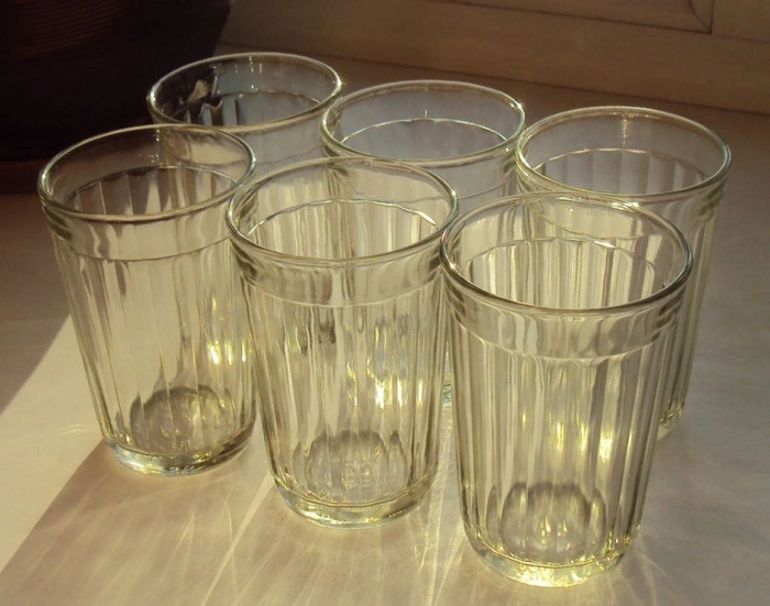 Количество граней в стакане отличалось. /Фото: pulse.mail.ru