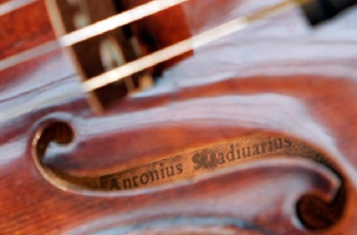 Потребовались многие годы, чтобы раскрыть секрет звучания скрипок знаменитого мастера. /Фото: zn.ua
