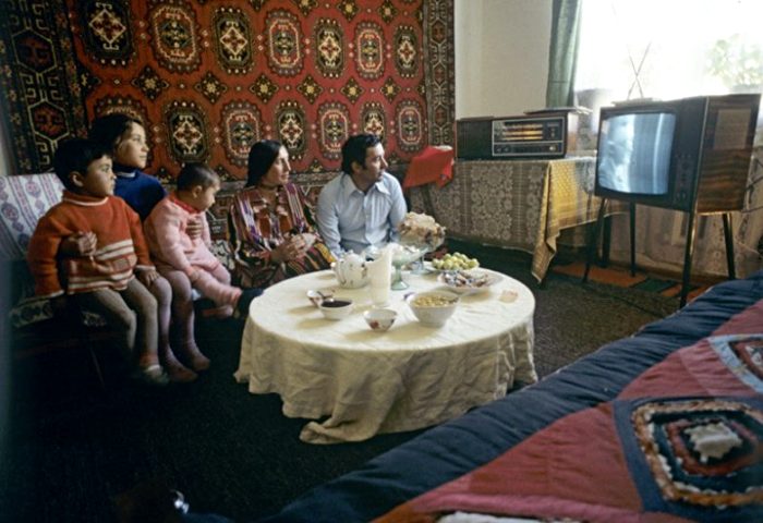 У отсутствия пульта для советского телевизора были свои причины. /Фото: cnews.com