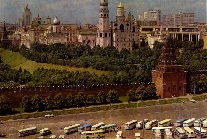 Вид на Кремль с западного корпуса, 1972 год. /Фото: etromap.ru