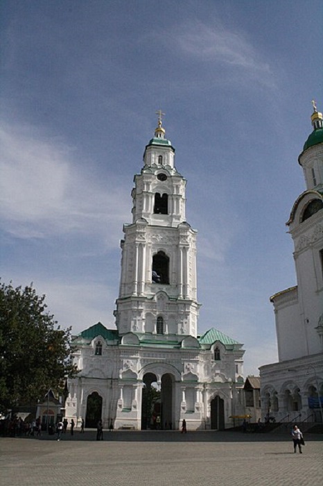 Наклонная башня в Астрахани. /Фото: wikipedia.org