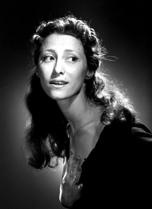 Майя Плисецкая - якрий пример советской гражданки, названной в честь месяца. Майя Плисецкая - якрий пример советской гражданки, названной в честь месяца.