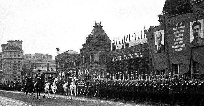 Парад Победы 24 июня 1945 года на Красной площади. /Фото: moscowchronology.ru