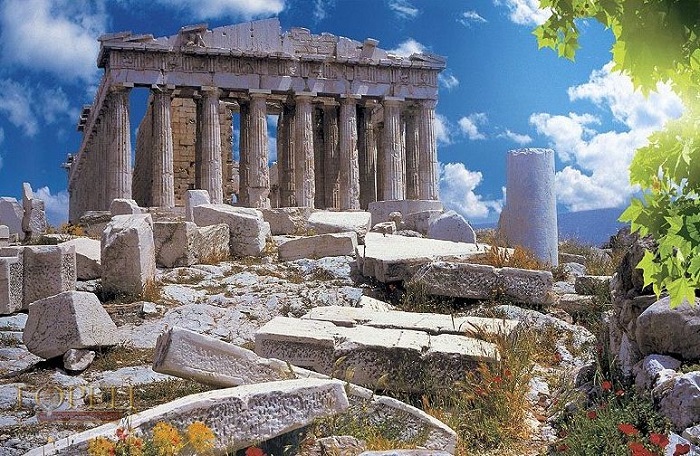 Когда-то на месте Парфенона был другой храм. /Фото: gorets-media.ru
