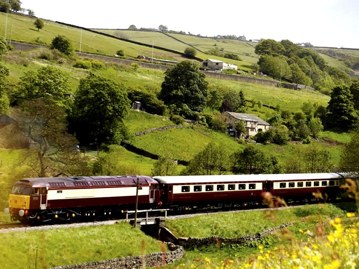 Один из самых роскошных английских поездов. /Фото: properpresents.co.uk
