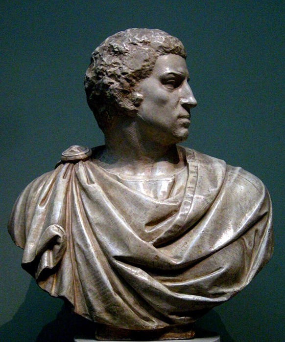 Бюст Марка Юния Брута работы Микеланджело. Бюст Марка Юния Брута работы Микеланджело.