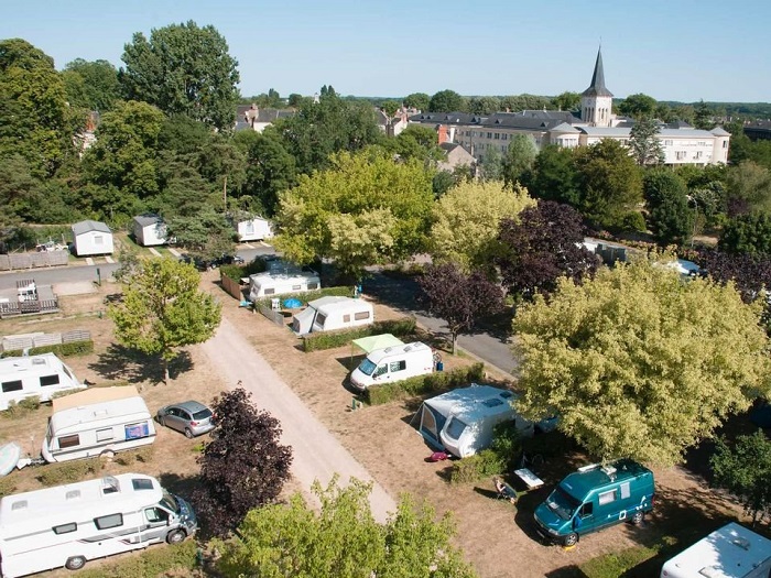 Оказывается, французы создали кэмпинг. /Фото: vacances-campings.fr