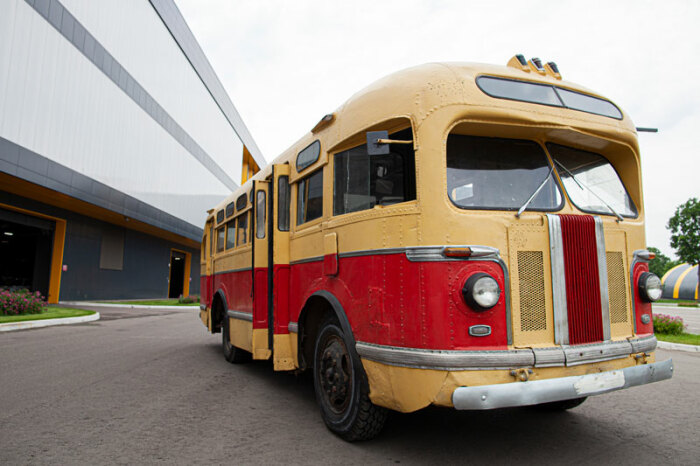 Один из самых массовых автобусов СССР. /Фото: mosfilm.ru