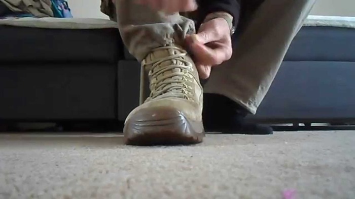 Как зашнуровать обувь быстро и без усилий. /Фото:  wordus.ru