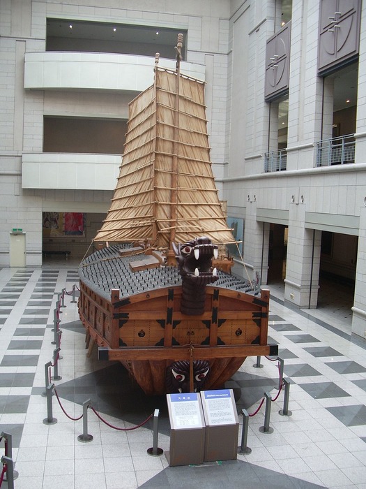 Один из самых известных необычных кораблей раннего Нового времени. /Фото: wikiрedia.org